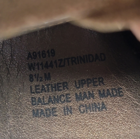 ๐ White Mountain size 8.5 clog sandals with buckles in excellent condition ๐ - Picture 9 of 9